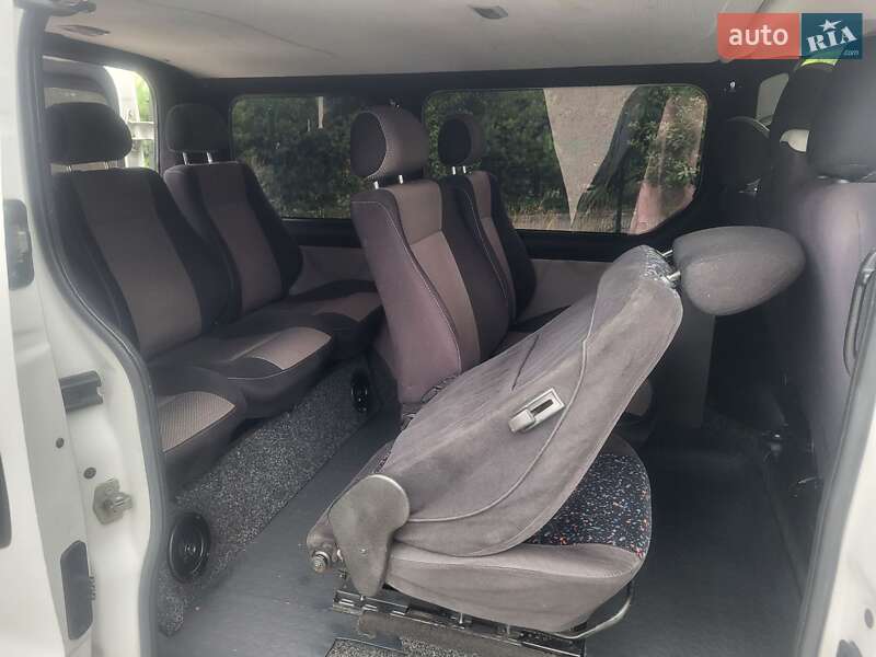 Мінівен Renault Trafic 2004 в Хмельницькому