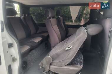 Минивэн Renault Trafic 2004 в 