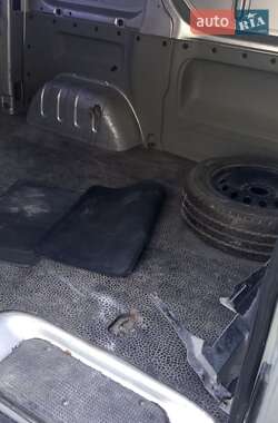 Грузовой фургон Renault Trafic 2013 в 