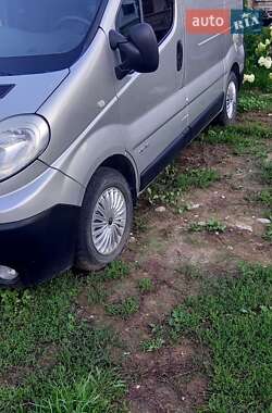 Грузовой фургон Renault Trafic 2013 в 