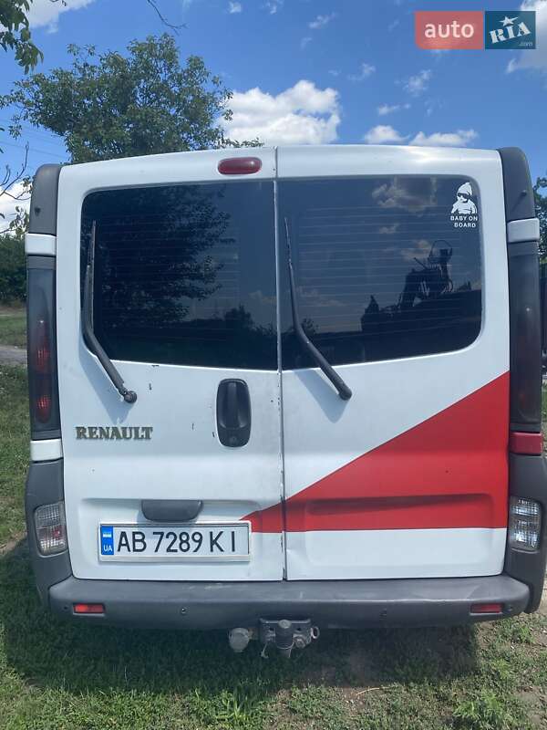 Мінівен Renault Trafic 2002 в Бершаді фото 3 Мінівен Renault Trafic 2002 в Бершаді
