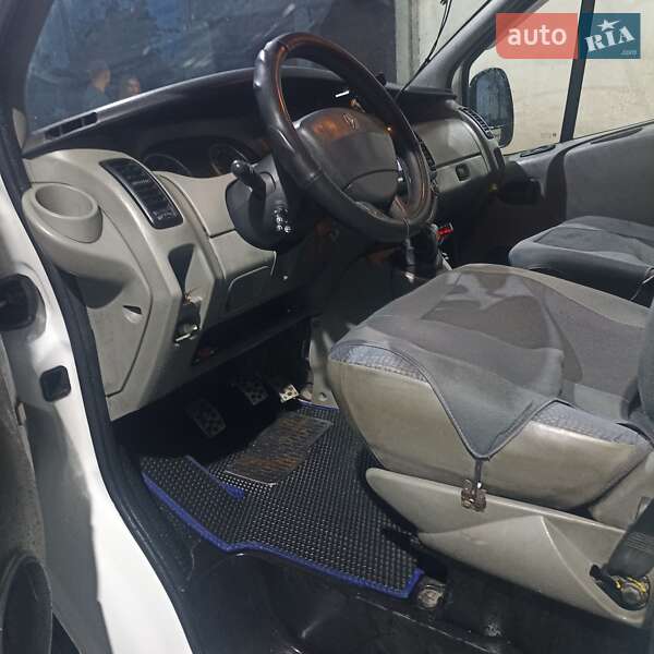 Мінівен Renault Trafic 2006 в Краснограді фото 8 Мінівен Renault Trafic 2006 в Краснограді
