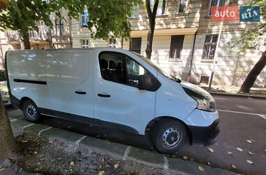 Грузовой фургон Renault Trafic 2016 в Львове