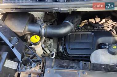 Минивэн Renault Trafic 2016 в 