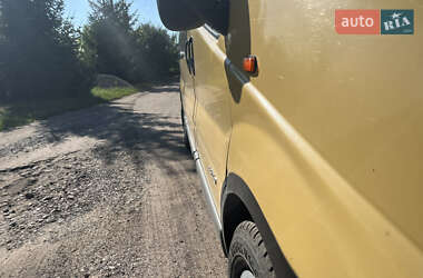 Минивэн Renault Trafic 2005 в Глухове