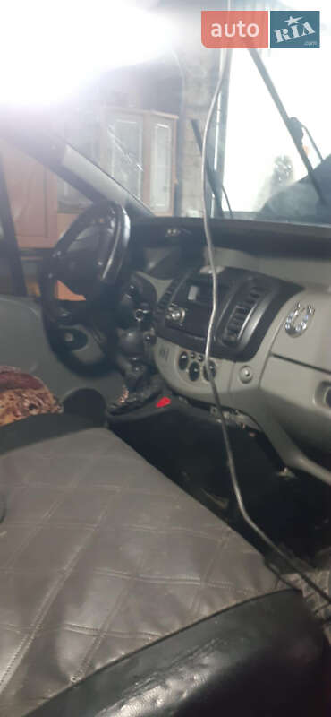 Минивэн Renault Trafic 2005 в Городенке