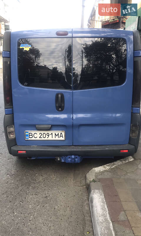 Минивэн Renault Trafic 2002 в Стрые