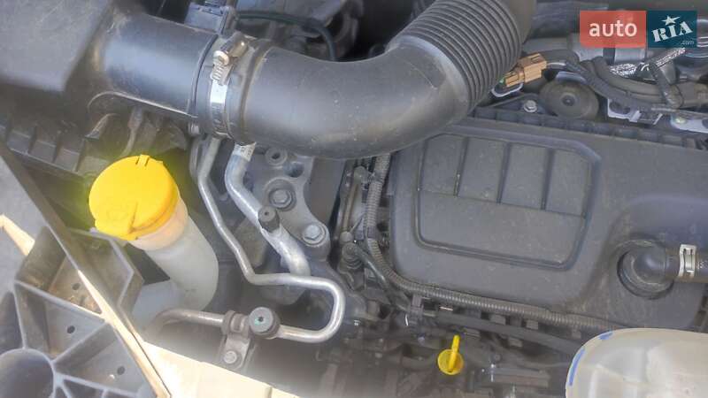 Вантажний фургон Renault Trafic 2018 в Дніпрі фото 39 Вантажний фургон Renault Trafic 2018 в Дніпрі