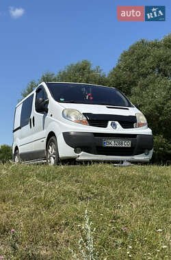 Минивэн Renault Trafic 2007 в Корце
