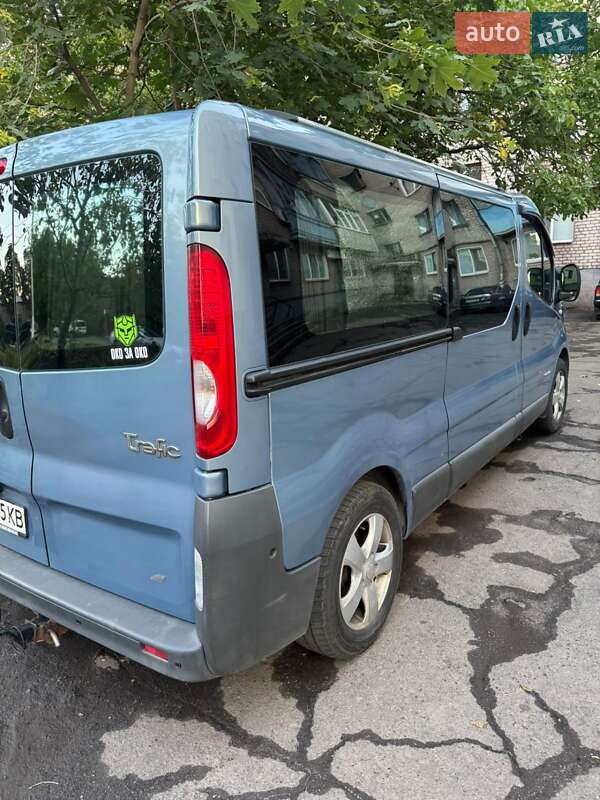 Мінівен Renault Trafic 2007 в Кривому Розі