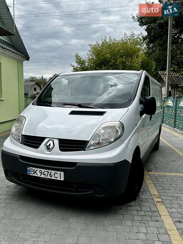 Renault Trafic 2011