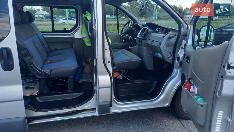 Renault Trafic 2012 Renault Trafic 2012