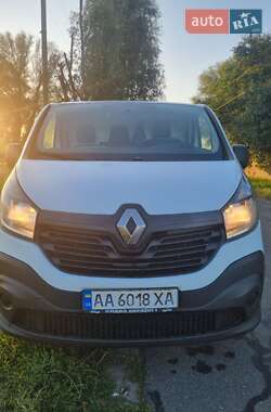 Грузовой фургон Renault Trafic 2015 в Звягеле