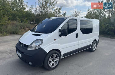 Вантажопасажирський фургон Renault Trafic 2006 в Харкові