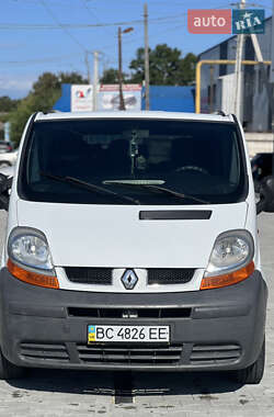 Мінівен Renault Trafic 2002 в Стрию