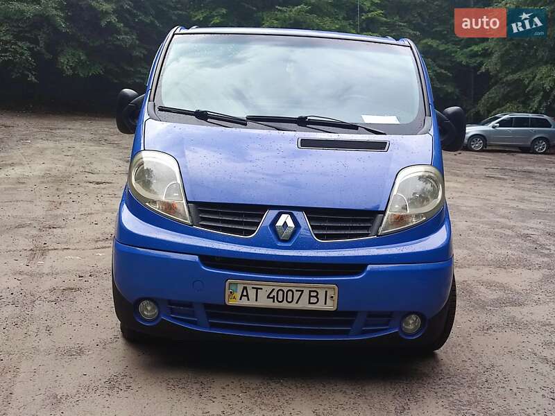 Минивэн Renault Trafic 2007 в Львове