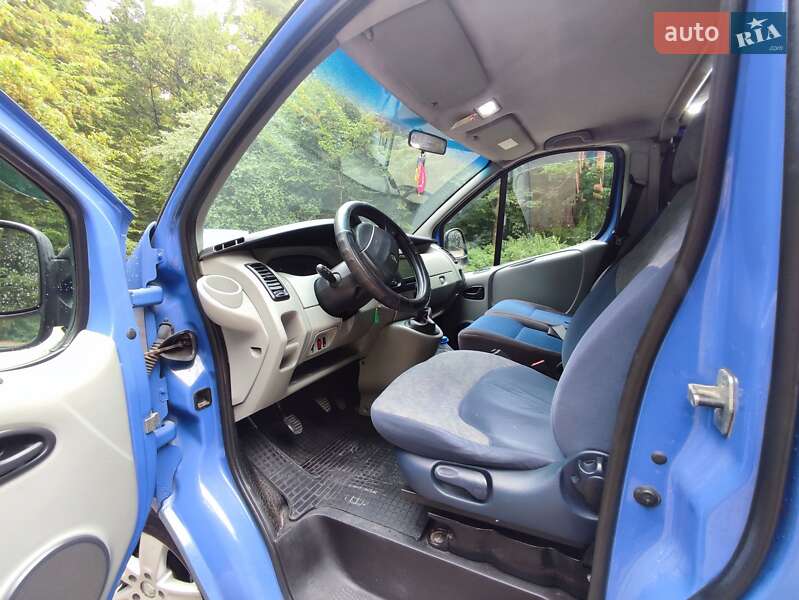 Минивэн Renault Trafic 2007 в Львове