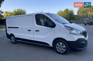 Вантажний фургон Renault Trafic 2017 в Рівному