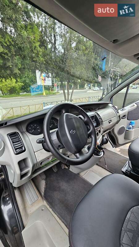 Минивэн Renault Trafic 2006 в Ужгороде