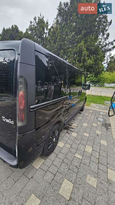 Минивэн Renault Trafic 2006 в Ужгороде