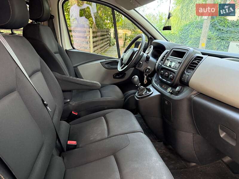 Мінівен Renault Trafic 2016 в Києві