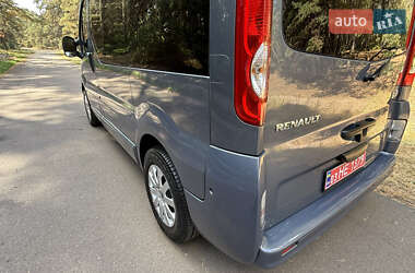 Минивэн Renault Trafic 2014 в 