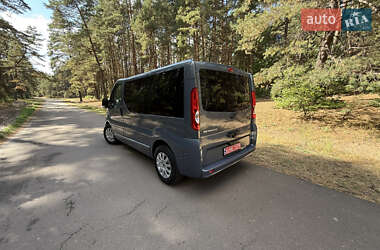 Минивэн Renault Trafic 2014 в 