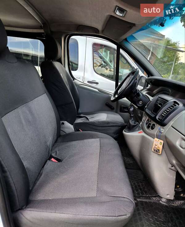 Минивэн Renault Trafic 2008 в Лубнах