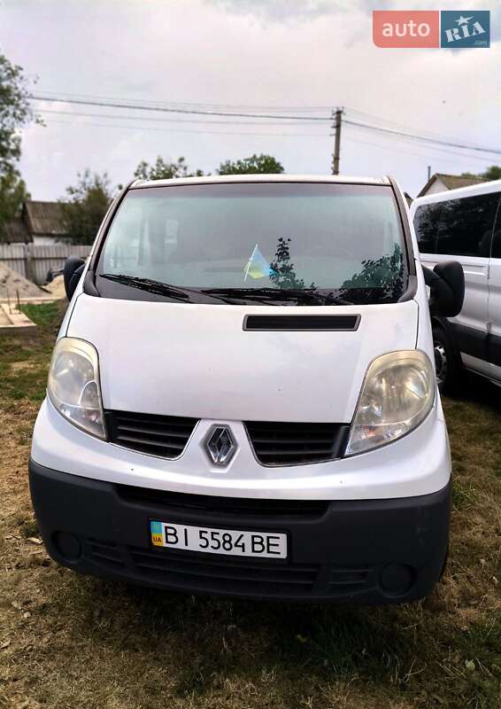 Минивэн Renault Trafic 2008 в Лубнах