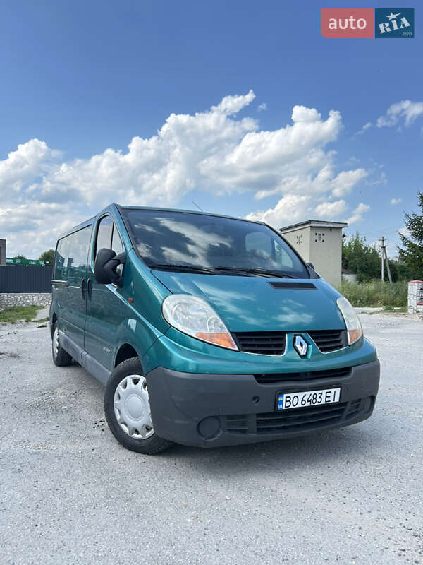 Грузовой фургон Renault Trafic 2006 в Тернополе
