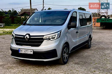 Минивэн Renault Trafic 2022 в Дубно