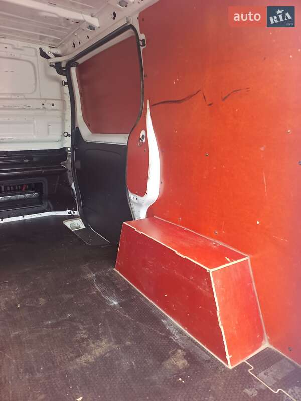 Грузовой фургон Renault Trafic 2021 в Коростене фото 20 Грузовой фургон Renault Trafic 2021 в Коростене