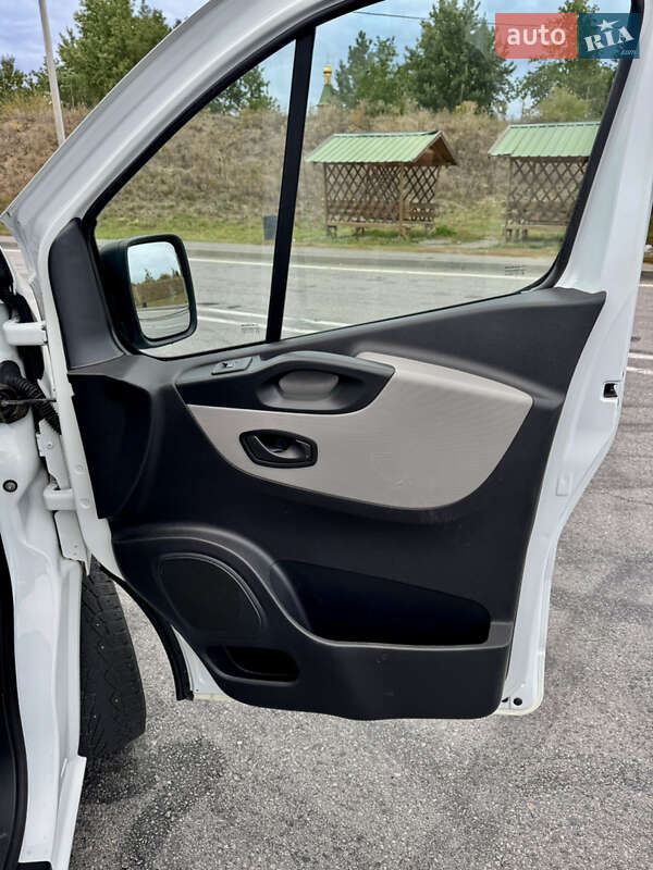 Вантажний фургон Renault Trafic 2018 в Полтаві фото 33 Вантажний фургон Renault Trafic 2018 в Полтаві
