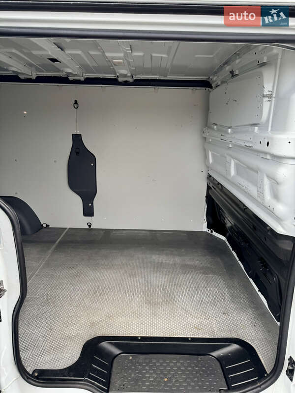 Вантажний фургон Renault Trafic 2018 в Полтаві фото 36 Вантажний фургон Renault Trafic 2018 в Полтаві