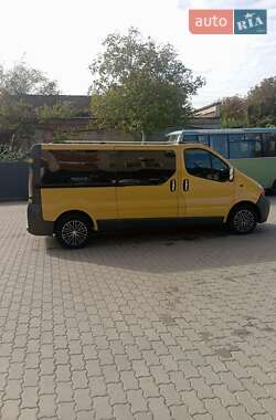 Минивэн Renault Trafic 2002 в 