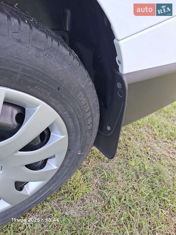 Минивэн Renault Trafic 2021 в Дубно фото 83 Минивэн Renault Trafic 2021 в Дубно