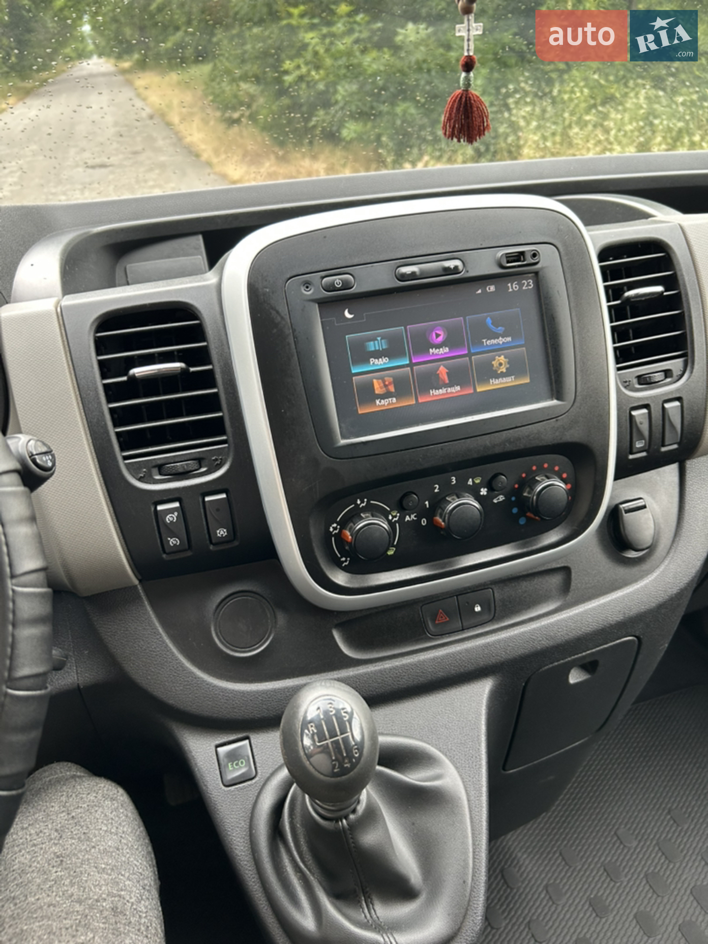 2015 Renault Trafic - мініатюра 27