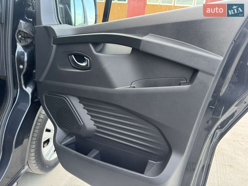Минивэн Renault Trafic 2022 в Дубно