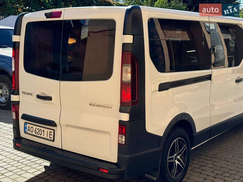 Минивэн Renault Trafic 2017 в Ужгороде