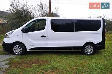 Минивэн Renault Trafic 2016 в 