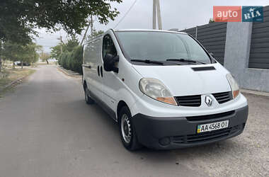 Грузовой фургон Renault Trafic 2008 в Николаеве