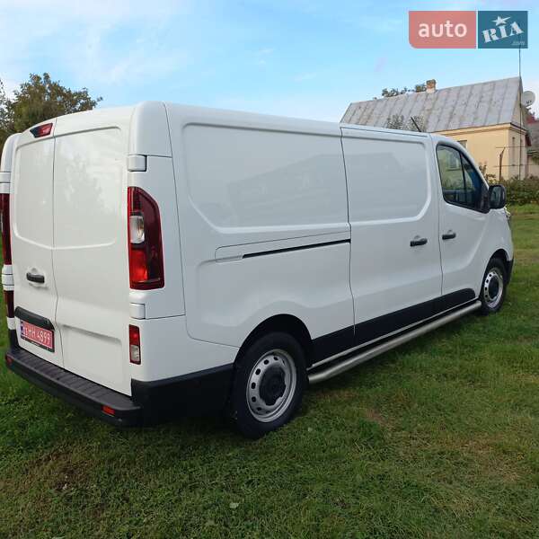 Вантажний фургон Renault Trafic 2022 в Дубні