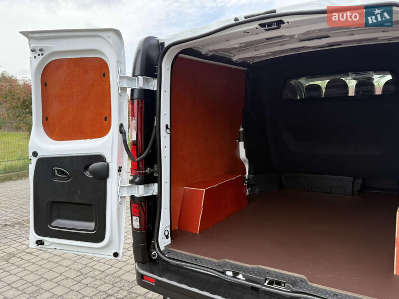 Грузопассажирский фургон Renault Trafic 2023 в Киеве фото 64 Грузопассажирский фургон Renault Trafic 2023 в Киеве