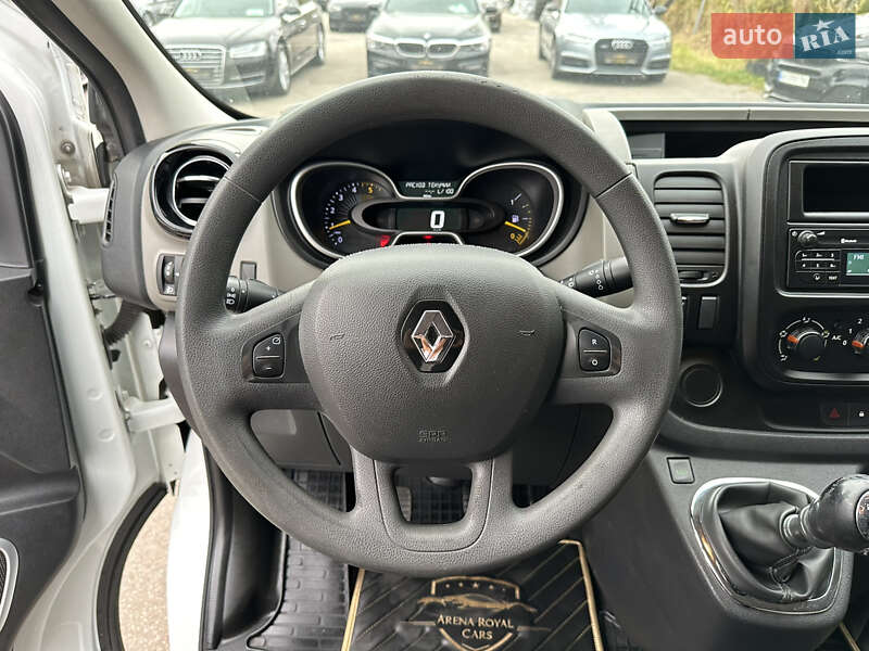 Минивэн Renault Trafic 2016 в Харькове