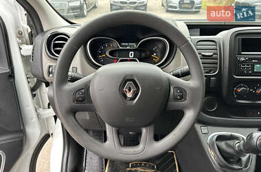 Мінівен Renault Trafic 2016 в 