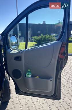 Минивэн Renault Trafic 2009 в 