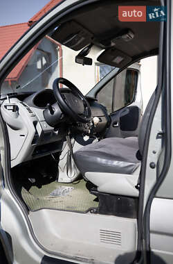 Минивэн Renault Trafic 2012 в 