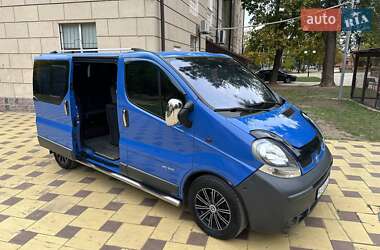 Минивэн Renault Trafic 2006 в Кривом Роге