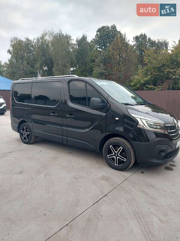Мінівен Renault Trafic 2020 в Млиніві