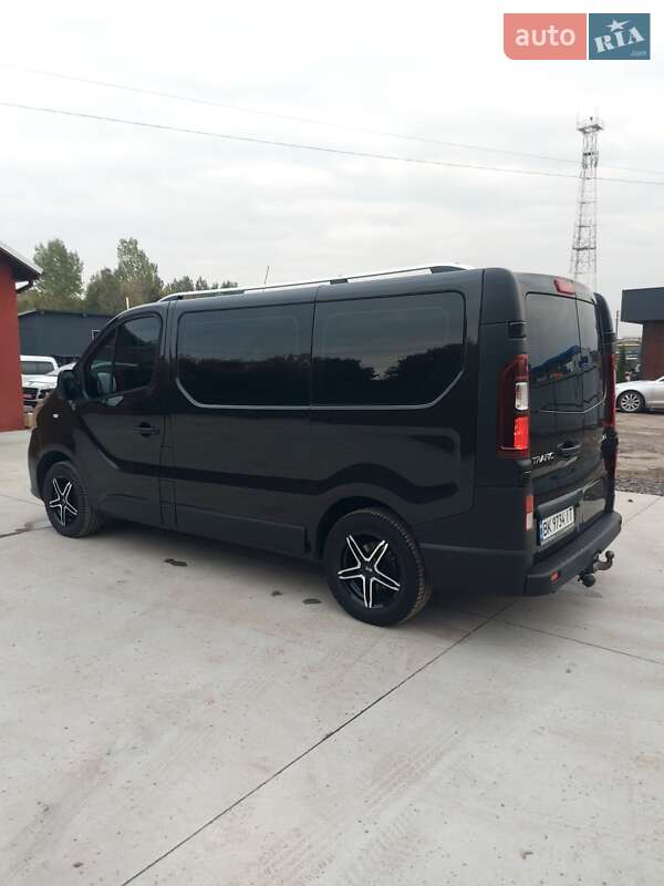 Мінівен Renault Trafic 2020 в Млиніві